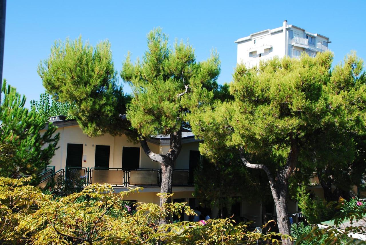 Hotel Perrozzi Vasto Εξωτερικό φωτογραφία