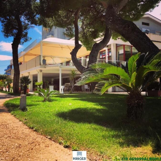 Hotel Perrozzi Vasto Εξωτερικό φωτογραφία