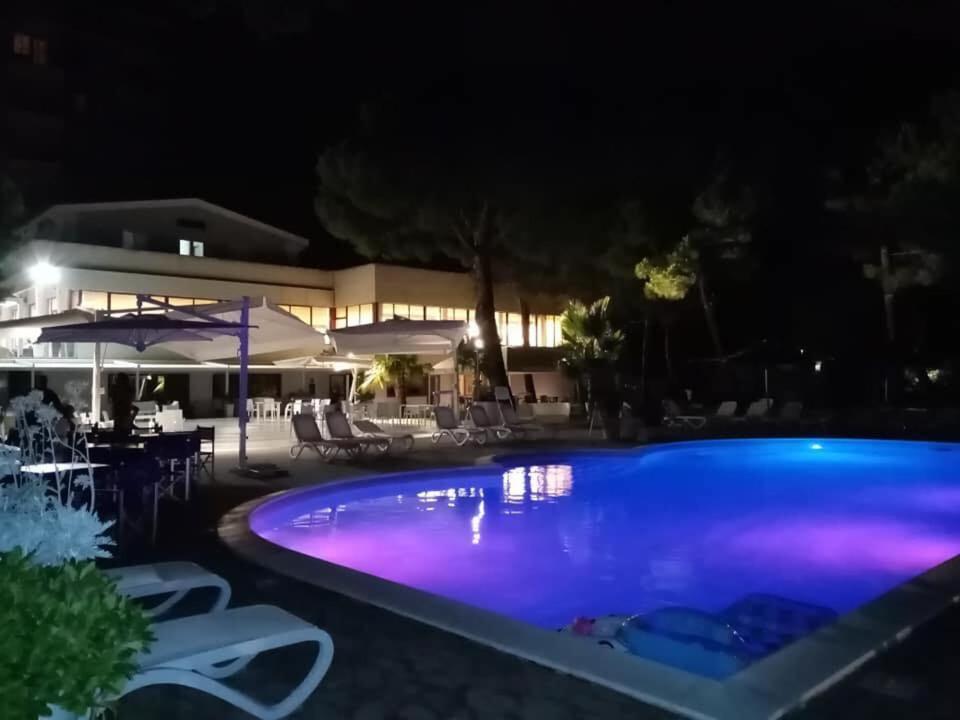 Hotel Perrozzi Vasto Εξωτερικό φωτογραφία